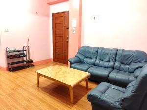 TripleGs Transient Apartment House with FREE PARKING and CCTV