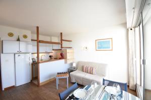 Résidence Les Terrasses de Notre Dame, bel appartement avec vue sur lentrée du port