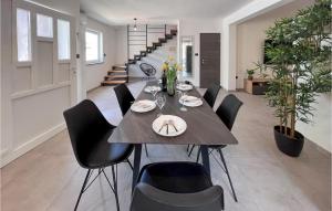 3 Bedroom Gorgeous Home In Liznjan