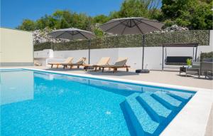 3 Bedroom Awesome Home In Zagvozd