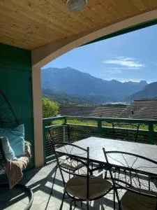 Maison de montagne au bord du lac - Le Villard