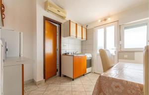 2 Bedroom Pet Friendly Apartment In Vir