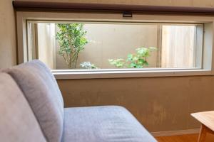 Shiraho Villa Square Court