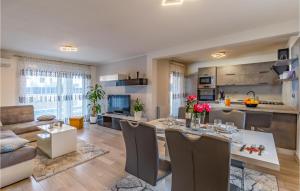 Stunning Home In Skatari With Wifi