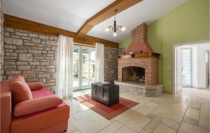 Gorgeous Home In Golubovo With Kitchen 