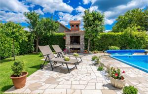 Cozy Apartment In Drazice With Wifi