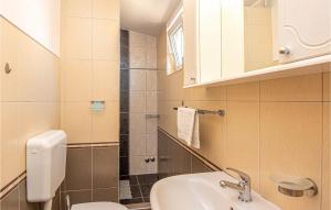 Cozy Apartment In Sibenik With House Sea View 