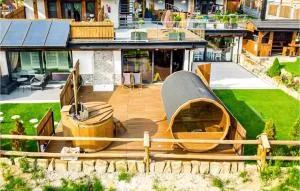 Beautiful Apartment In Koscielisko - Trstená