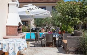 Lovely Apartment In Pula With Wifi