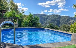 Stunning Home In Ficarra