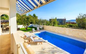 Awesome Home In Kastel Sucurac