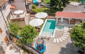 Cozy Home In Peresiji