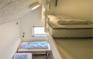 Holiday Home Halvejen Hytte Spjald Xi