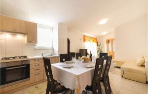 Gorgeous Home In Vodnjan