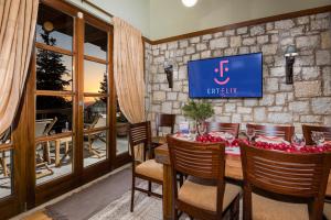 Sky Shades Villa in Arachova