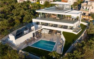 4 Bedroom Stunning Home In Murter 