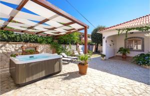 Lovely Home In Barbat