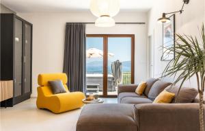 3 Bedroom Nice Home In Blato