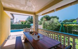 Beautiful Home In Fazana With Kitchen 