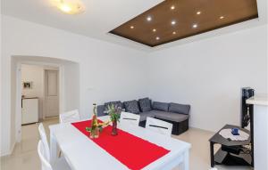 Holiday Home Sladenovici Iv