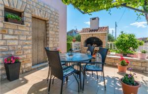 Cozy Apartment In Biograd Na Moru