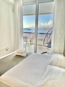 GEMELOS 28 10-C Levante Beach