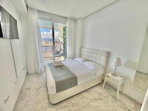 GEMELOS 28 10-C Levante Beach