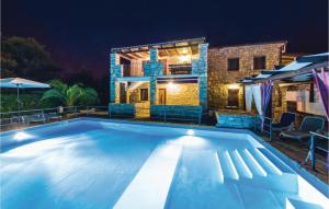 One-Bedroom Apartment In Vir