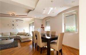 Awesome Home In Bibinje With Kitchen