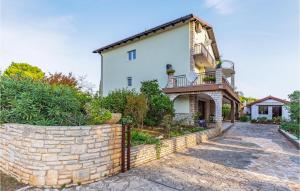 1 Bedroom Nice Apartment In Premantura