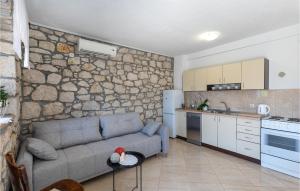 1 Bedroom Gorgeous Apartment In Blace 