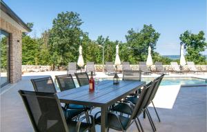 Amazing Home In Bartici With Wifi