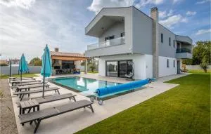 4 Bedroom Beautiful Home In Rebici - Hrboki