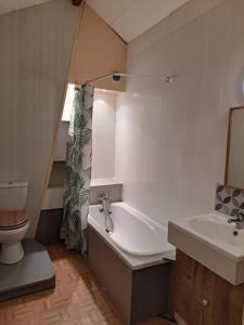 Maisons d'hotes Colocation 6 chambres - hopital - Marcel Callo : photos des chambres