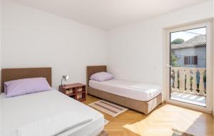 Awesome Apartment In Veli Losinj