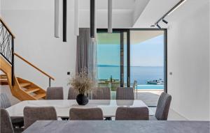 Beautiful Home In Omis With Kitchen