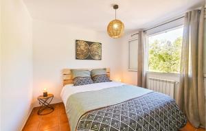 3 Bedroom Beautiful Home In Barjac