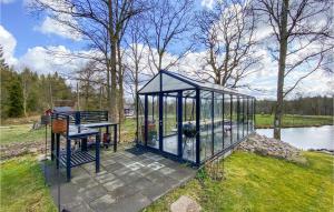 2 Bedroom Amazing Home In Ätran