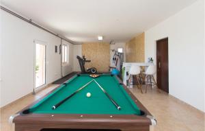 Beautiful Home In Sinj