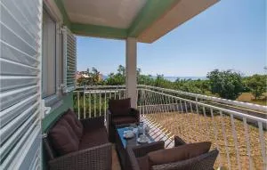2 Bedroom Awesome Apartment In Labin - Hrvatini