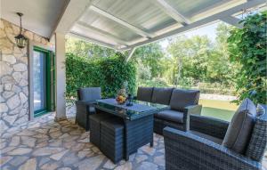 Cozy Home In Malinska With Wifi