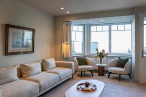 Unieke villa Catherine met frontaal zeezicht, parking sauna en strandcabine