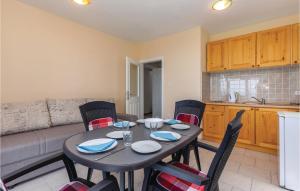 Awesome Apartment In Klenovica