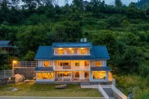 SaffronStays White Castle by the Beas - 3 BHK riverfront villa with garden - Haripūr