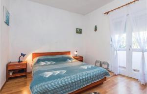Three-Bedroom Holiday Home In Sikovo