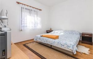 Three-Bedroom Holiday Home In Sikovo