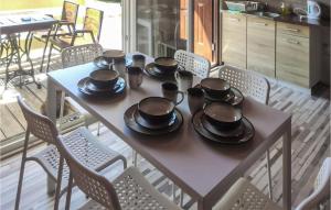 Pet Friendly Home In Ustronie Morskie