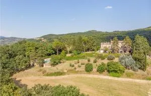 Amazing Apartment In Ficulle With Wifi - 法布罗