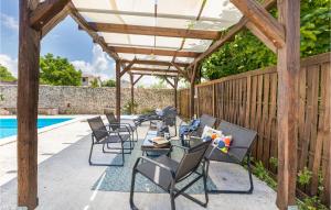 Four-Bedroom Holiday Home In Vodnjan