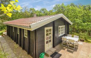 Amazing Home In Ebeltoft With Wifi